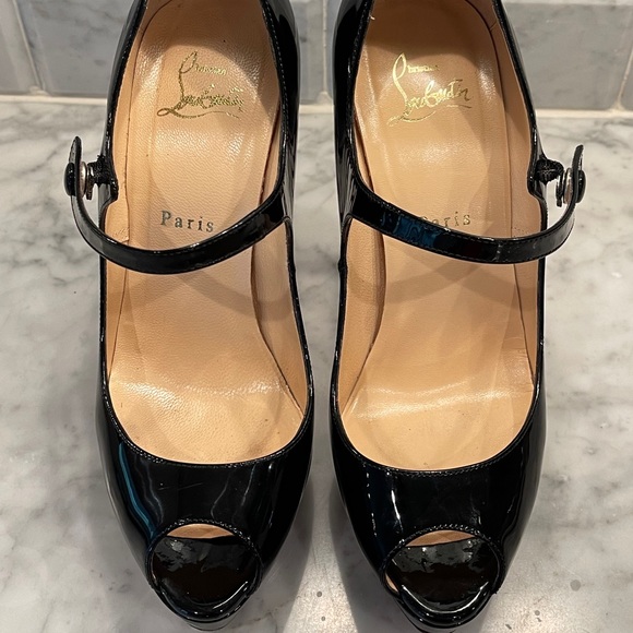 Christian Louboutin Bana Black Patent Peep Toe - Picture 9 of 12